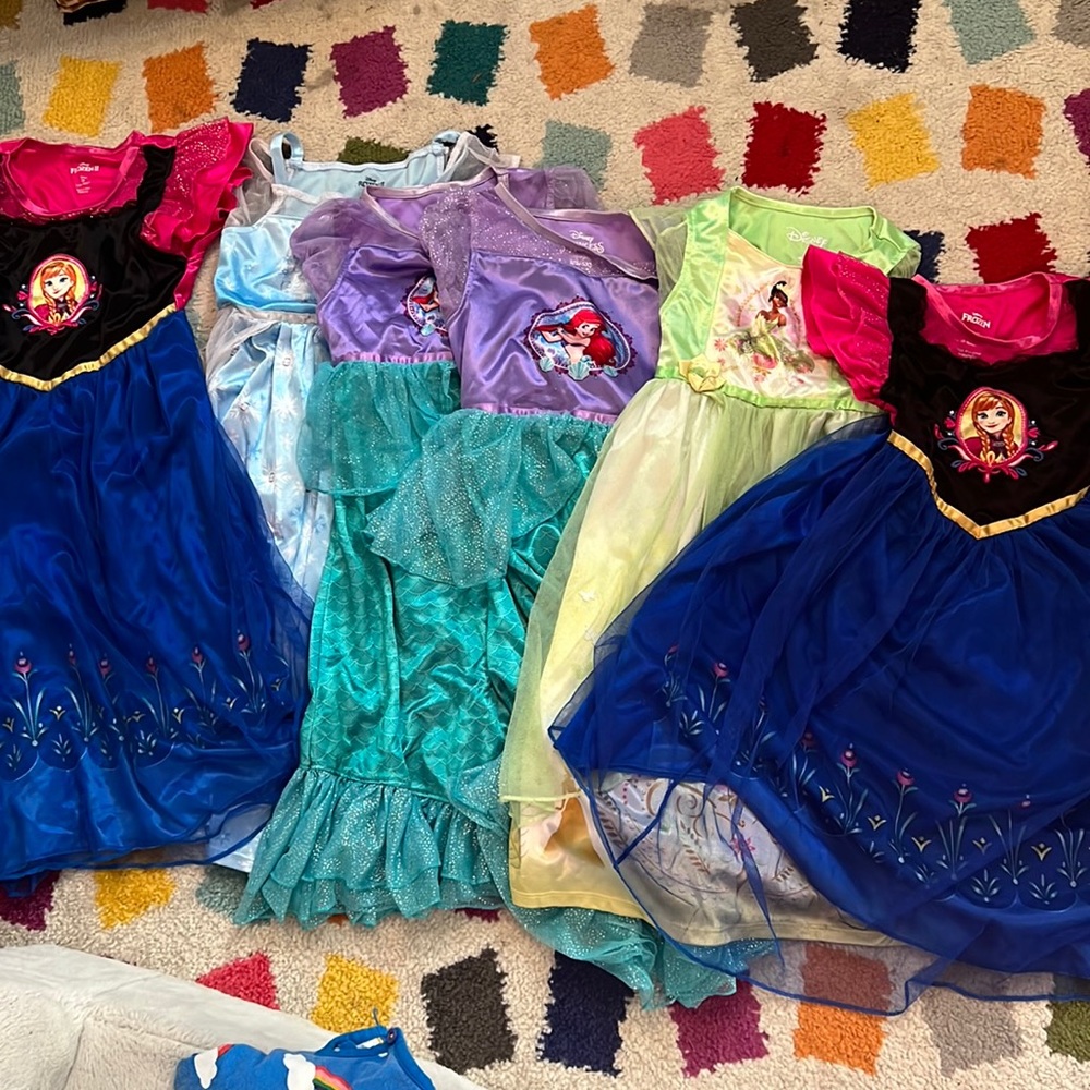 Great lot - 6 Disney Princess nightgowns!! Sizes 3T, 4T, 5T, 6